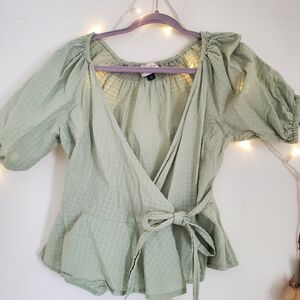 100% Cotton Green Puff Sleeve Blouse. Womens XS UNIVERSAL THREADS